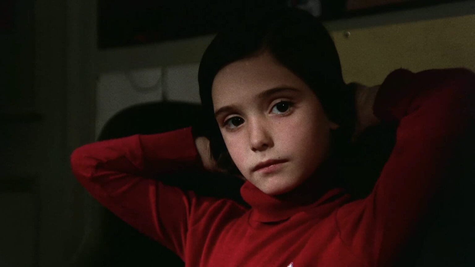 Still from Cría Cuervos (1976)